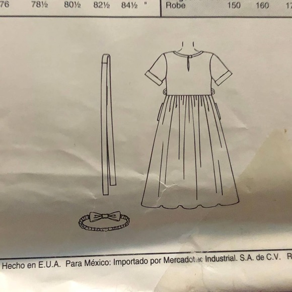 McCalls Sewing pattern375 dress Mom and daughter empire waist - Picture 4 of 6